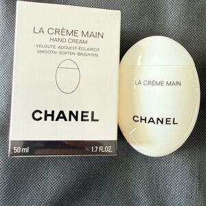 CHANEL La Crème Main Hand Cream in White
